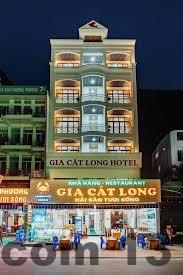 Đánh Giá Chu Long Hotel & Restaurant 2026: Trải Nghiệm Tại Thiên Đường Cát Bà 4 Hotel Staff