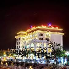 Khách sạn Nhật Nam với thiết kế hiện đại và sang trọng.