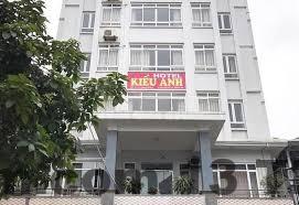 Phòng ngủ tại KieuAnh Hotel, tuy không quá rộng nhưng đầy đủ tiện nghi cơ bản