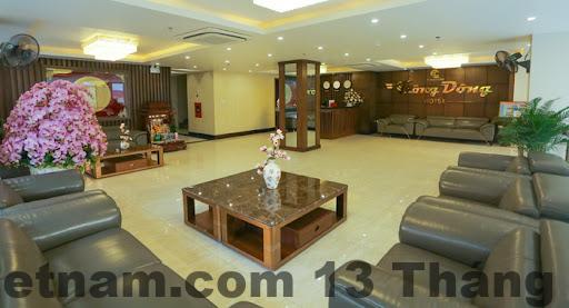 Nhân viên luôn niềm nở chào đón khách, sẵn sàng hỗ trợ.