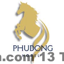 Phố Dương Đình Nghệ, nơi khách sạn Phù Đổng tọa lạc, một khu vực khá yên tĩnh, không quá ồn ào, phù hợp với những ai tìm kiếm sự nghỉ ngơi.