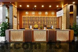 Không gian phòng rộng rãi tại Mạnh Quỳnh Hotel, thích hợp cho du khách nghỉ ngơi thoải mái.