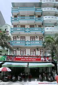 Hồ bơi khách sạn Hải Yến – Không gian thoáng mát nhưng có diện tích khá nhỏ