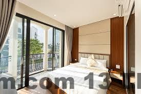 Các nhân viên tại khách sạn luôn sẵn sàng hỗ trợ khách hàng, tạo cảm giác thoải mái và dễ chịu.