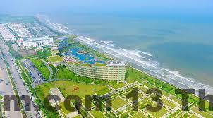 Nhân viên khách sạn – Thái độ phục vụ thân thiện.