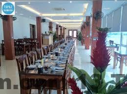 Nhân viên khách sạn thân thiện nhưng đôi khi chưa đồng đều trong dịch vụ