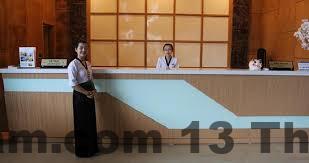 Khách sạn có mức giá hợp lý nhưng vẫn cần cải thiện về dịch vụ và tiện ích.