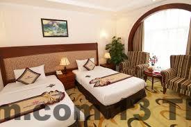 Món ăn sáng phong phú tại khách sạn, với các lựa chọn đa dạng từ món Việt đến món quốc tế.