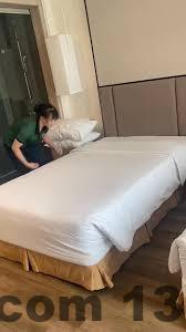 Ảnh khu vực xung quanh khách sạn, cho thấy sự hòa quyện với thiên nhiên và không gian yên bình.