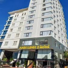 Nhân viên khách sạn