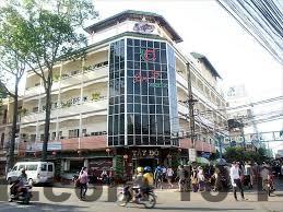 Phòng khách sạn 555 - Phòng nhỏ nhưng sạch sẽ, thoáng mát, đầy đủ tiện nghi cơ bản