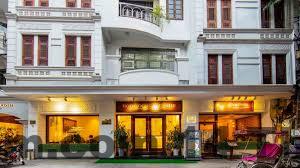 Nhân viên lễ tân Khách Sạn Hồng Ngọc Lai Châu