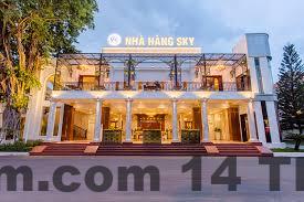 Không gian ăn uống đơn giản, không nổi bật tại Hotel Nam Sơn Tân Dương