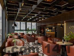 Nhân viên lễ tân Đảo Ngọc Beach Hotel thân thiện, hỗ trợ khách nhiệt tình