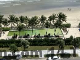 Khu vực lễ tân Signature By M Village Beachfront Hotel với phong cách trẻ trung