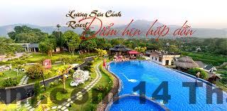 Khu vực lễ tân khách sạn địa phương với phong cách thân thiện