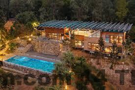 ATHotel Xuân Mai không có hồ bơi, gym hay spa – phù hợp mô hình nghỉ ngắn