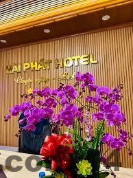 Các quán ăn nhỏ quanh khu Chùa Hang gần Hải Phát Hotel