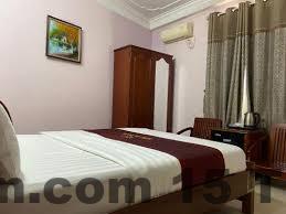 Khu vực ăn sáng đơn giản tại LA TEISU Airport Hotel