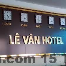 Khu vực ăn uống đơn giản tại Khách sạn Lê Vân hoặc không phục vụ ăn sáng