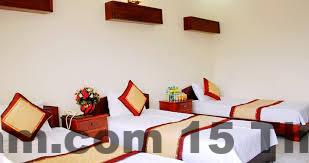 Khách Sạn Bằng Giang có mức giá vừa phải, nhưng một số du khách cho rằng vẫn cần cải thiện chất lượng dịch vụ để xứng đáng với mức giá này.