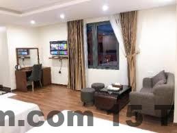 Nội thất trong phòng tại Gia Quý Hotel được trang bị đầy đủ, sạch sẽ.