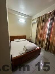 Nhân viên khách sạn luôn nhiệt tình hỗ trợ du khách.