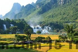 Bữa sáng tại khách sạn khá đơn giản nhưng đầy đủ và hợp khẩu vị, bao gồm các món ăn Việt Nam và phương Tây