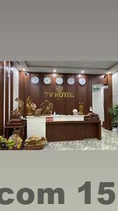 Nhân viên khách sạn thân thiện, luôn sẵn sàng hỗ trợ khách hàng.