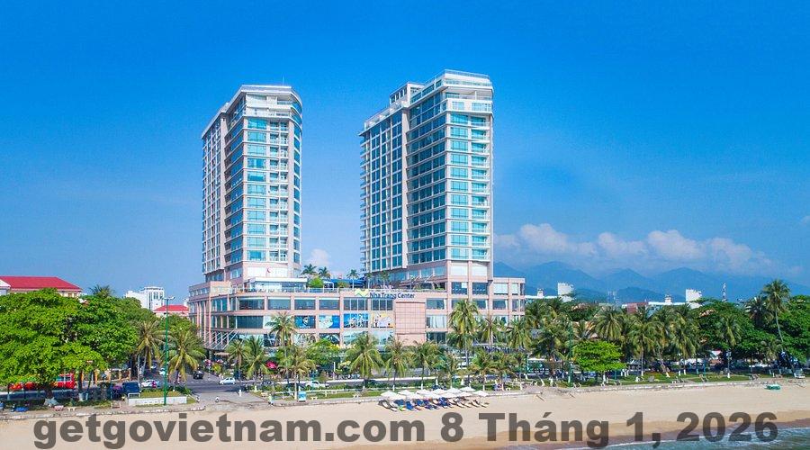 Khu vực xung quanh Diamond Hotel Hà Nội đặc trưng khu dân cư Cầu Giấy
