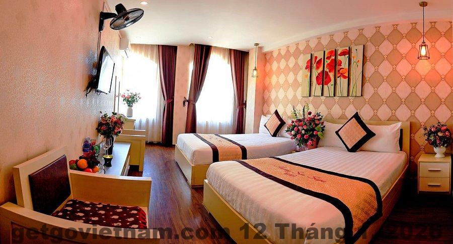 Khu vực ăn sáng buffet đơn giản tại New World Sapa Hotel