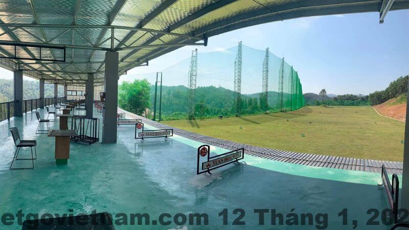 Món ăn sáng đa dạng tại khách sạn, từ các món Á – Âu cho đến những món đặc sản địa phương.