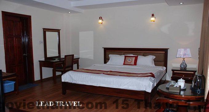 Ăn sáng tại khách sạn Đức Trung