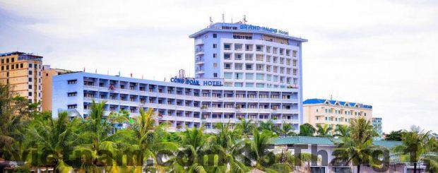 Nhân viên khách sạn luôn niềm nở và thân thiện với khách hàng