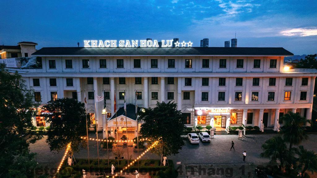 Bữa sáng đơn giản tại khách sạn khu vực Hoa Lư Ninh Bình