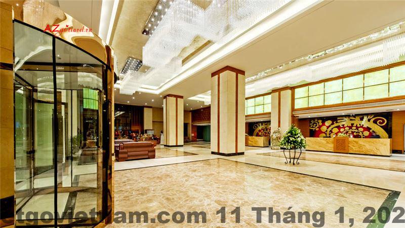 Hồ bơi trong nhà tại Khách sạn Mường Thanh Luxury Quảng Ninh