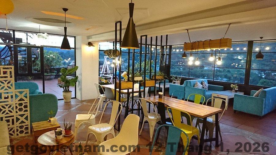 Không gian chung và hành lang tại Thiên Hải Hotel