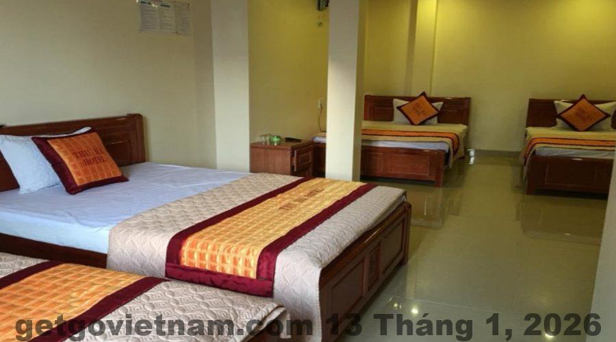 Vị trí thuận lợi của khách sạn giúp du khách dễ dàng tiếp cận các điểm tham quan nổi tiếng tại Cát Bà.