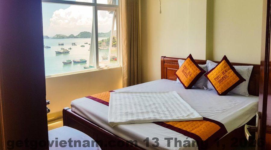 Bữa sáng tại khách sạn với các món ăn truyền thống Việt Nam.