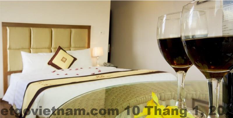 Khách sạn Văn Miếu 2 đánh giá chi tiết 2026: Có nên ở Khâm Thiên? 1 khach san van mieu 2 ha noi 53904375daa52