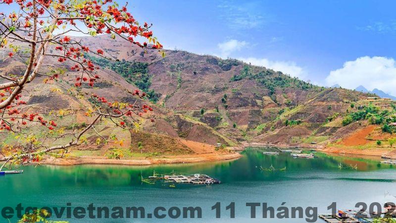 Trục đường ĐT106 tại Mường La, tuyến giao thông chính giúp di chuyển thuận tiện trong khu vực