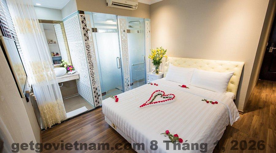 Khu vực lễ tân The Little Home nhỏ gọn, nhân viên thân thiện