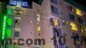 m t ngoai nhin ban dem