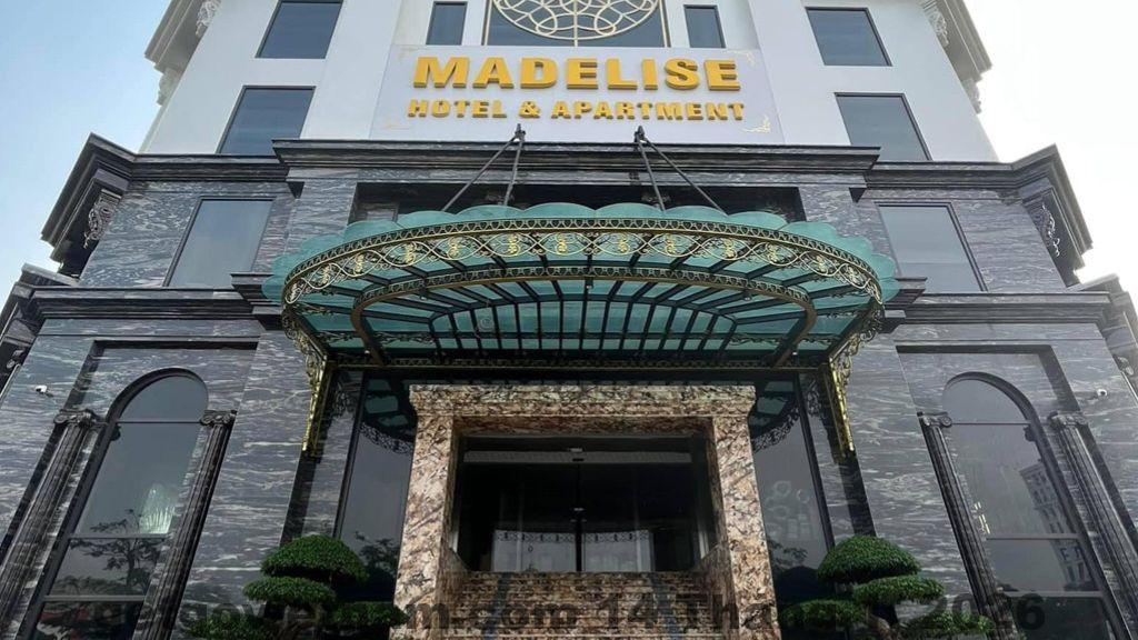 Không gian ăn uống đơn giản, Noblesse Hotel không tập trung dịch vụ F&B