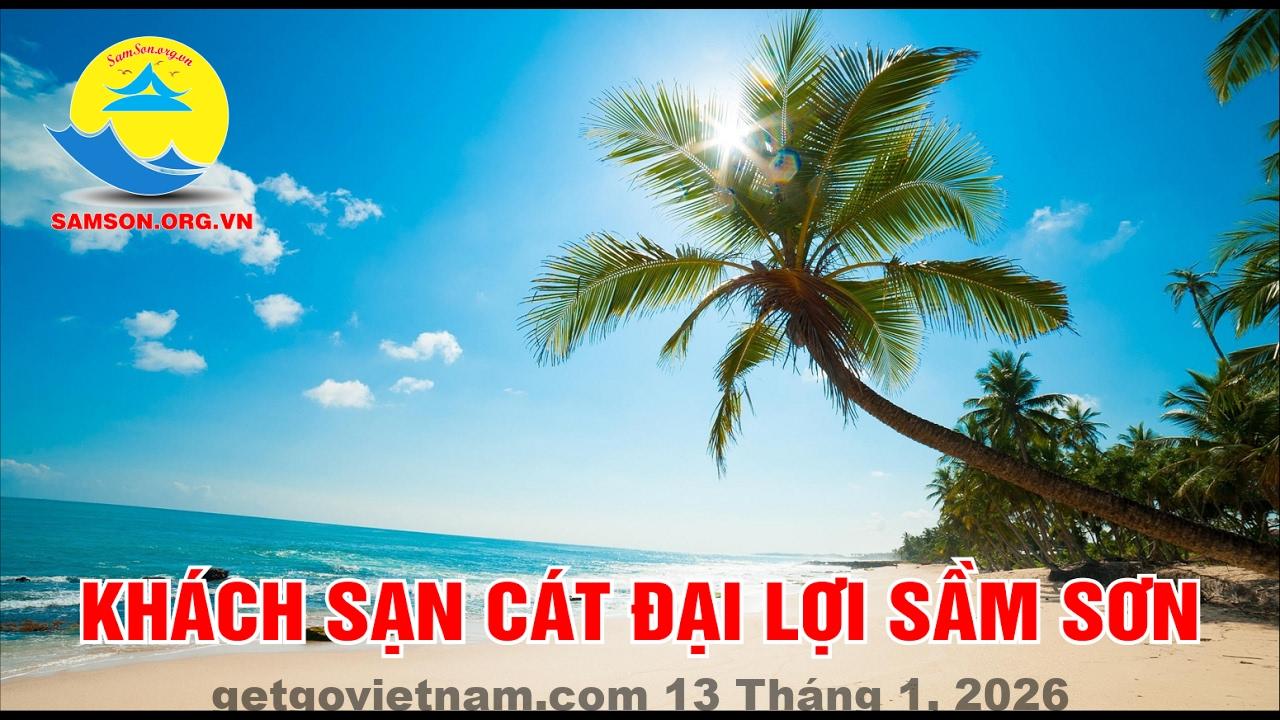 Hồ bơi tại khách sạn, không gian thoáng đãng và dễ chịu.