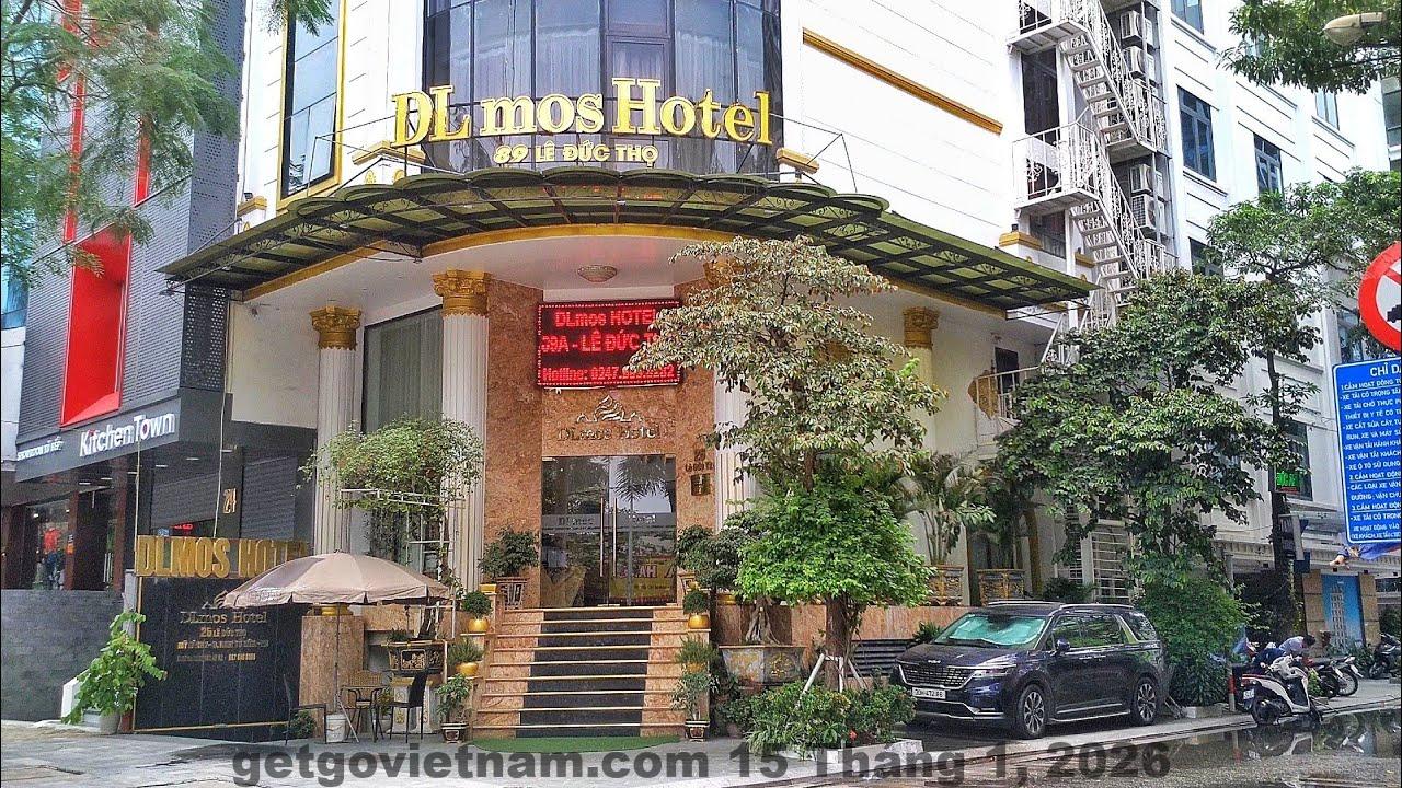 Đánh giá Khách Sạn T&M Luxury Hà Nội 2026: Có đáng ở không? 2 Mặt tiền Khách Sạn T&M Luxury trên đường Lê Đức Thọ, khu vực Mỹ Đình, Hà Nội