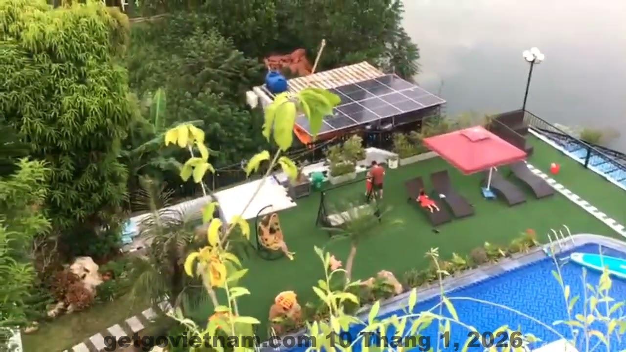 Đánh giá Summerly Villa Đồng Đò 2026: Villa nghỉ dưỡng nhóm gần Hà Nội có đáng tiền? 5 Phòng ngủ tại Summerly Villa Đồng Đò với nội thất gỗ và ánh sáng tự nhiên