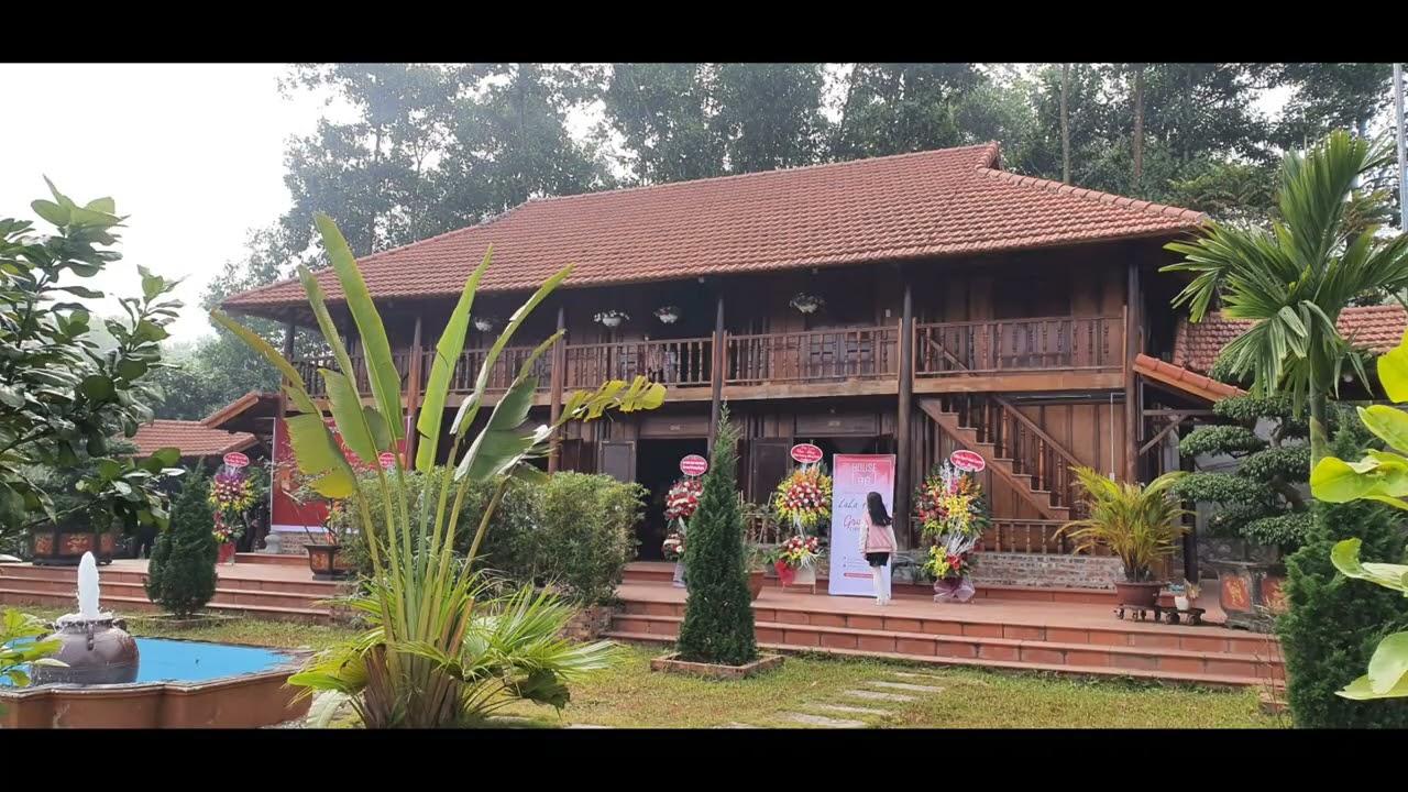 Nhân viên tại homestay luôn tươi cười và thân thiện, tạo cảm giác ấm cúng cho khách lưu trú