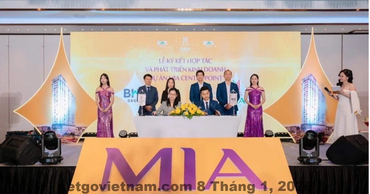 Mặt tiền khách sạn Mia Sen Vong trên phố Vọng, quận Hai Bà Trưng – vị trí thuận tiện cho khách công tác và thăm bệnh