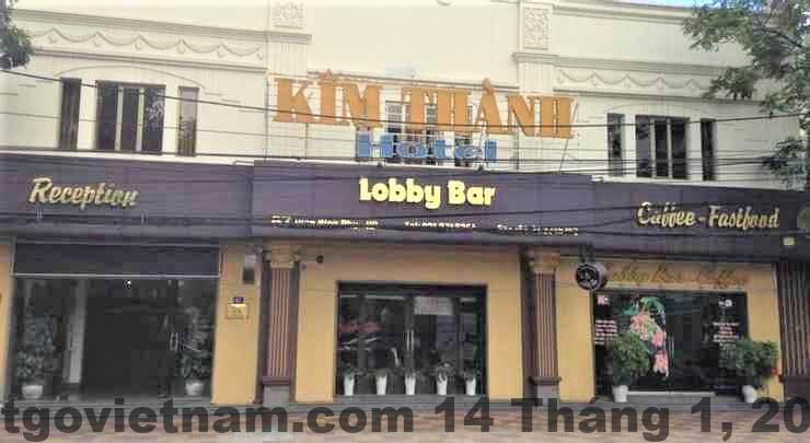 Khu vực lễ tân khách sạn Kim Thành với phong cách đơn giản
